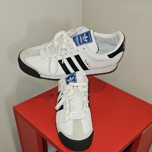 Adidas Samoa Classic Sneakers (10.5) NWOB